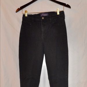 Not Your Daughter’s Jeans NYDJ Black size 8